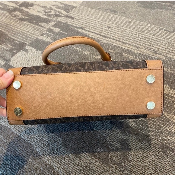 Michael Kors Bag (Dillon) NWT - Picture 5 of 5